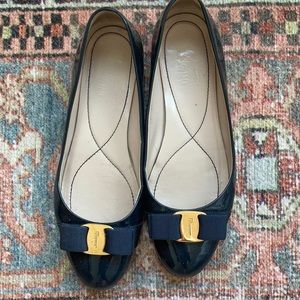 Navy Varina Flats - great condition!